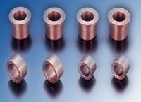 Sintered bearing containing dispersed solid lubricant